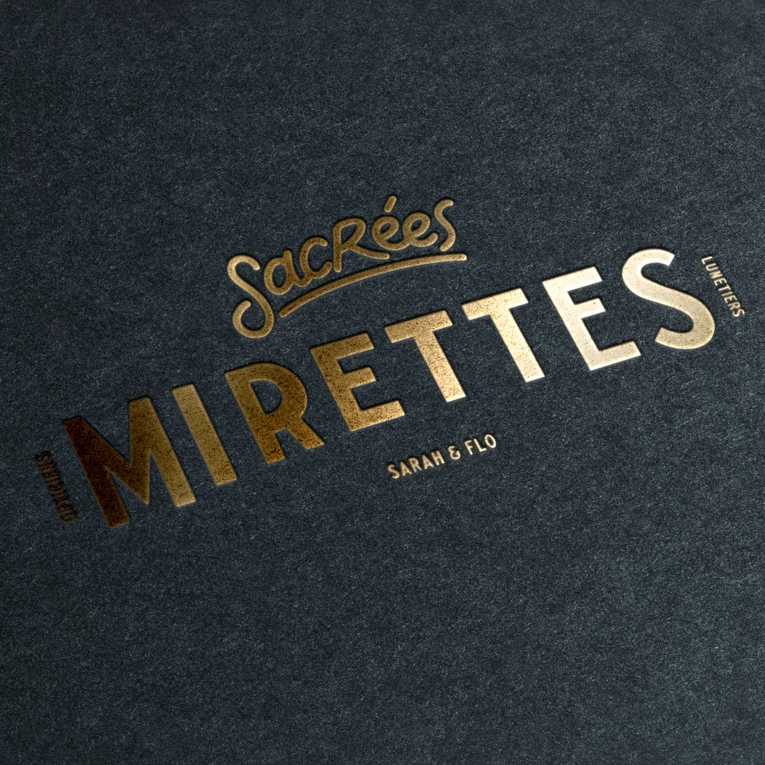 VISUEL 05A — Signe et système graphique Sacrées Mirettes